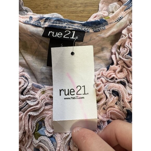 Rue 21 Tank Top Small Ruffles Rayon Floral Stretch Lightweight Cottagecore NWT - Picture 3 of 8